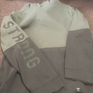 Boys Strong Hoodie SZ XL